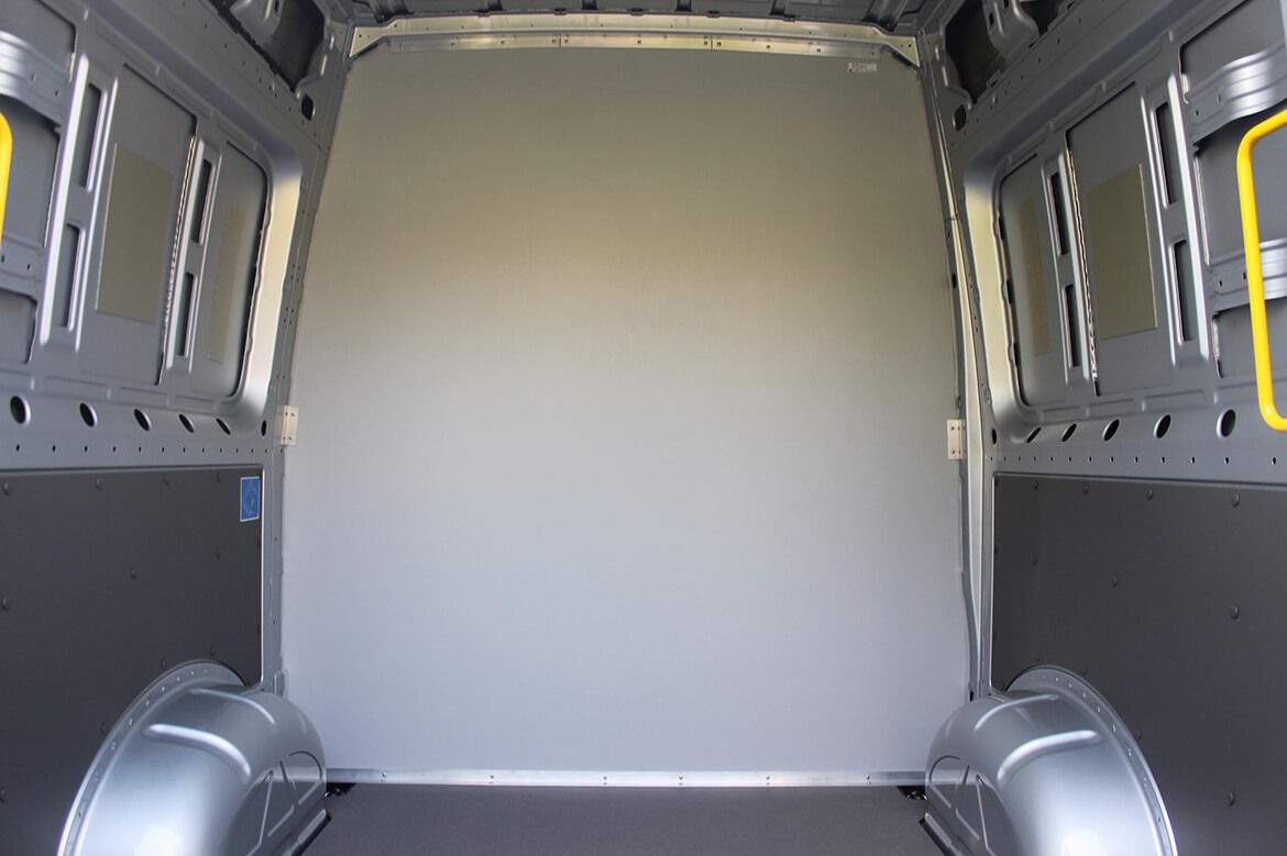 Kastenwagen Mit Schoon Trennwand Und Sitzsysteme Sitzreihe (2)