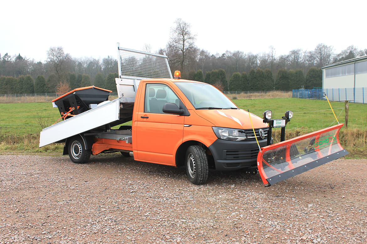 Winterdienst Schneeschild Streuer (18) Winterdienst Schneeschild Streuer (18)