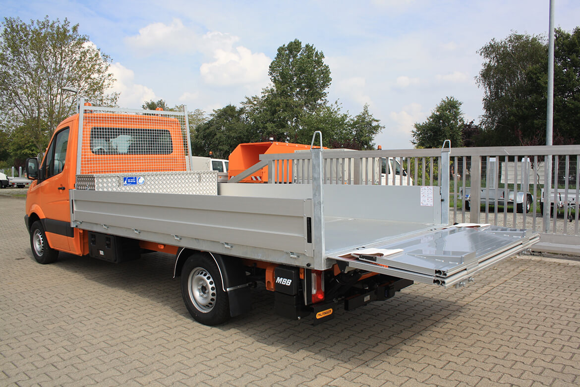 Schoon Pritsche mit Ladebordwand faltbar Schoon Pritsche Mit Ladebordwand Faltbar