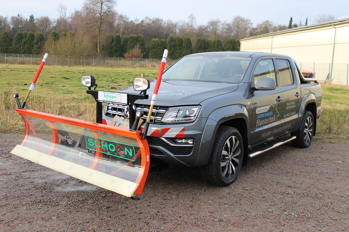 Amarok Winterdienstfahrzeug mit Unbedenklichkeitsbescheinigung UBB von Volkswagen Nutzfahrzeuge