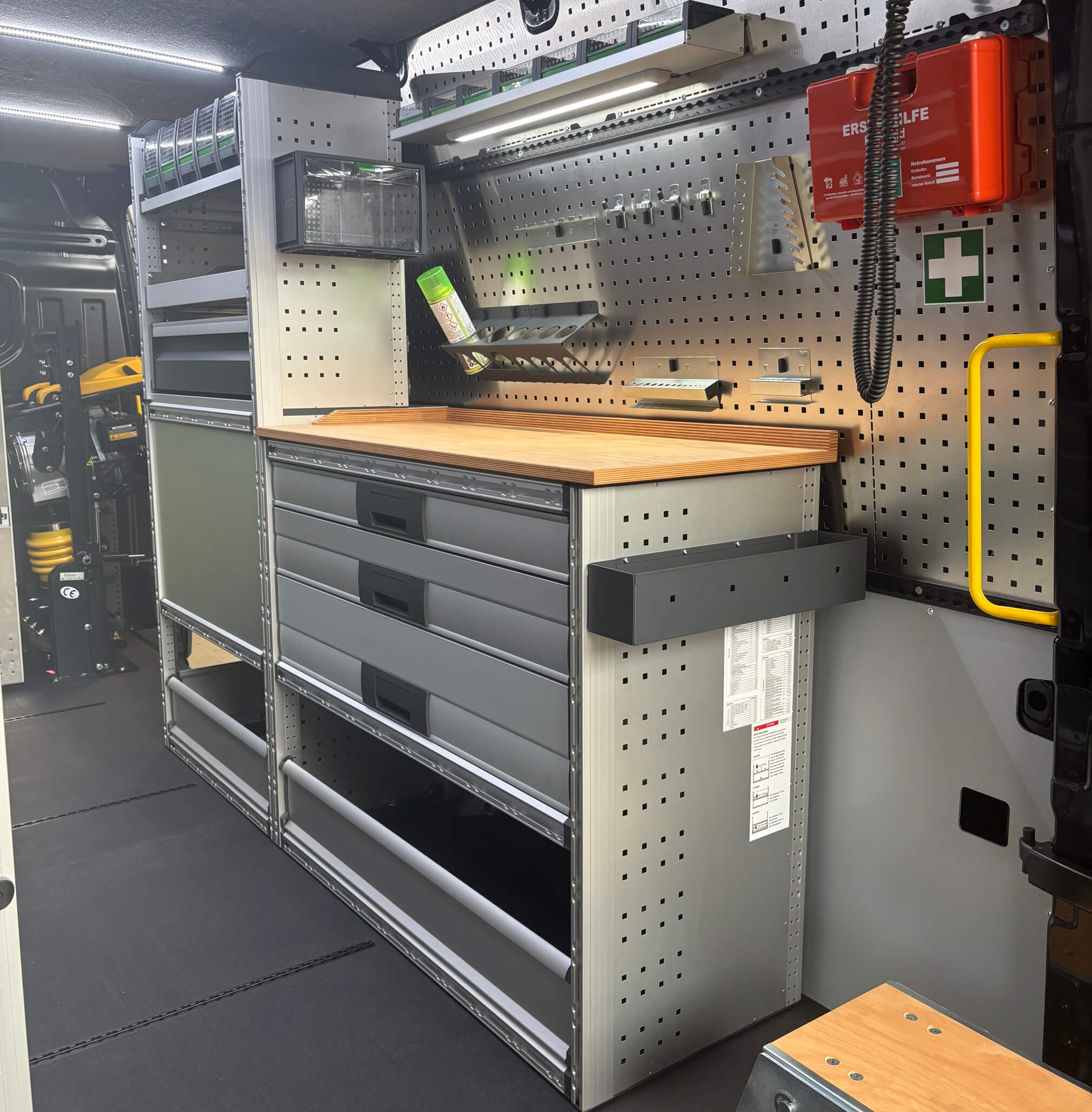 Crafter KaWa mit Schoon Ausbau VWN Freigelände S51 (5)
