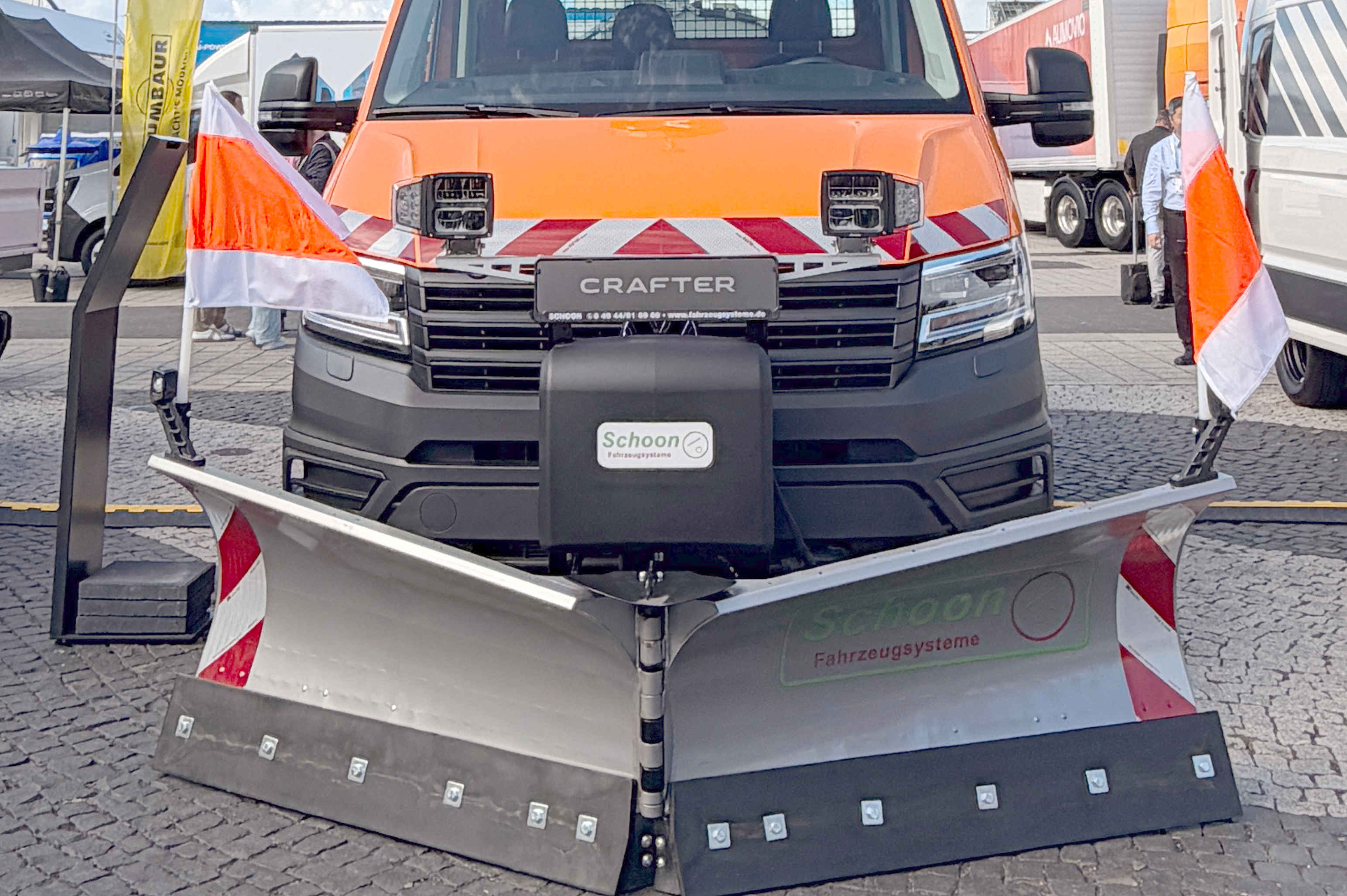 Crafter mit SchoonPritsche und Winterdienst VWN Freigelände S51 5 (1)