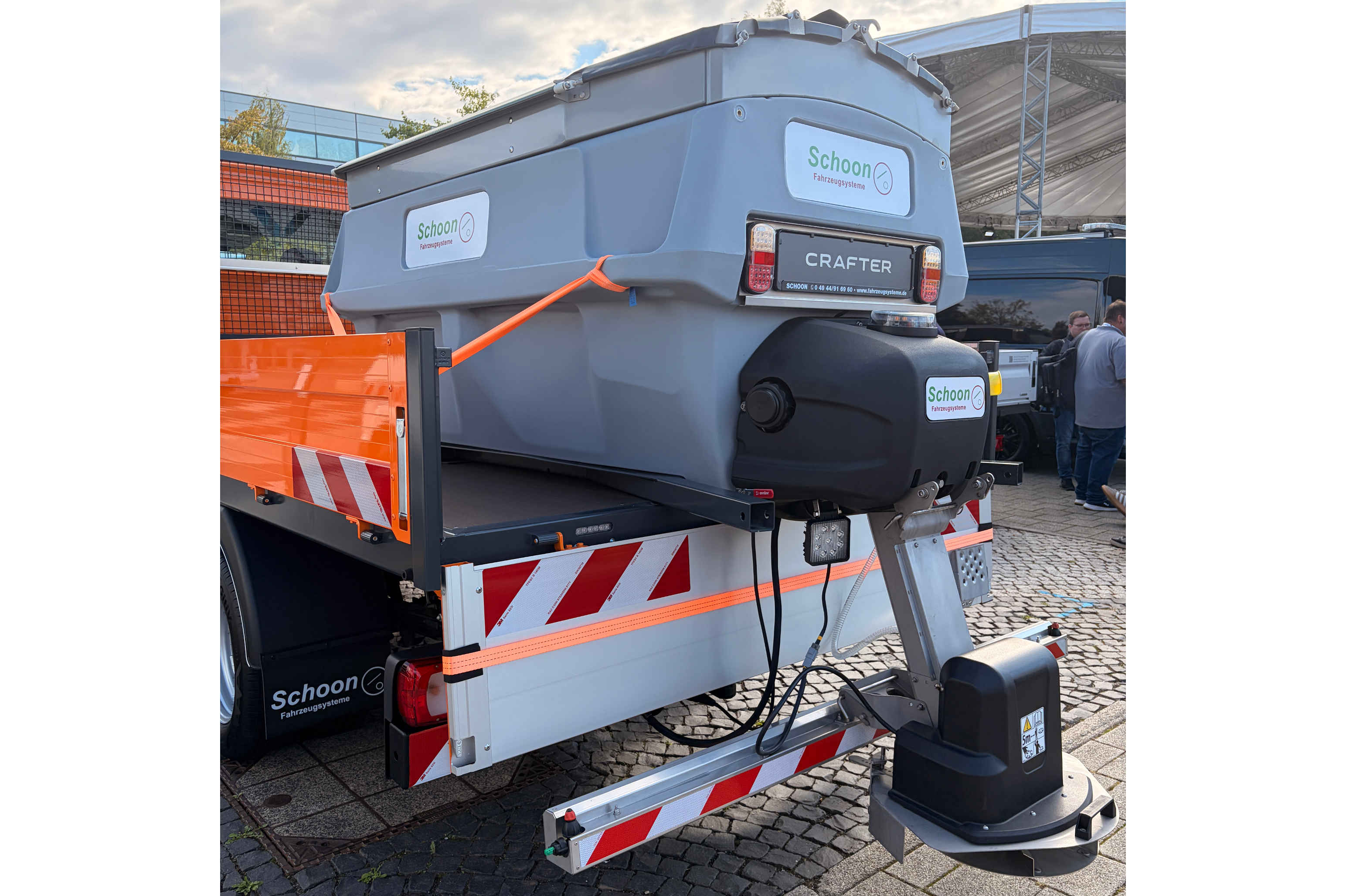 Crafter mit SchoonPritsche und Winterdienst VWN Freigelände S51 5 (3)