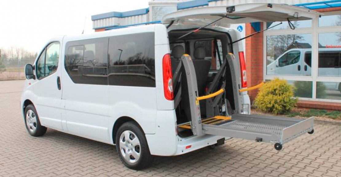 Fiat Talento mit Schoon Reha Ausbau, Linearlift