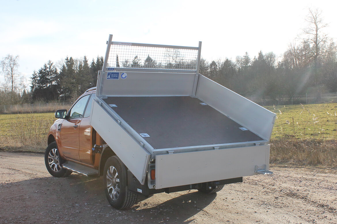 Ford Ranger Extrakabine mit Schoon Kipper, Stirnwandgitter, Kunststoffbox, Anhängekupplung