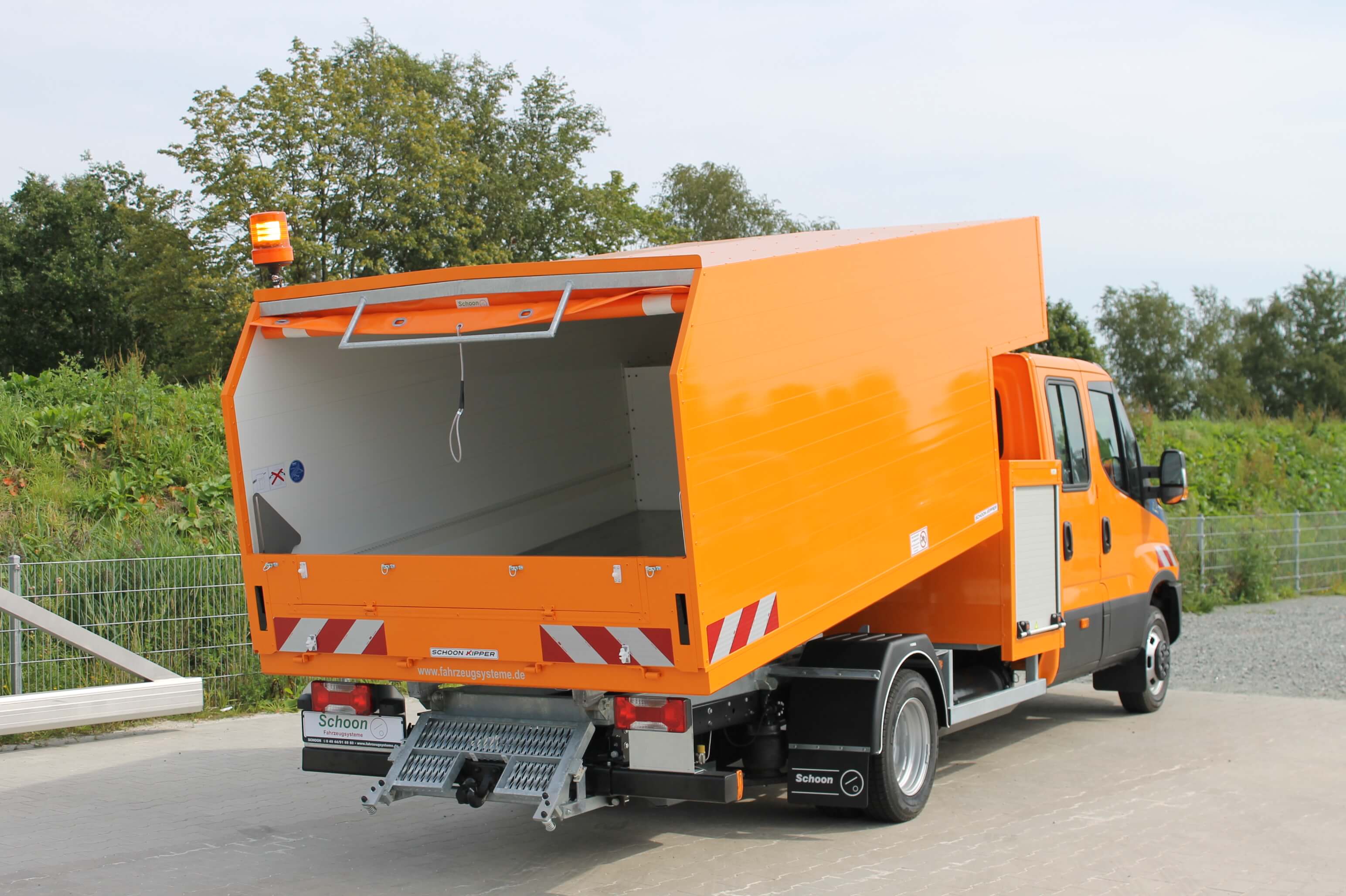 Iveco Daily, 5,2to., Awista, Heckkipper, Gerätekasten, hochgezogene Bordwände, Aluminium Dach, Planenrollo am Heck, RKL, Heckauftritt, Handgriff, AB1803797 (26)