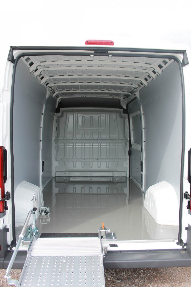 Laderampe Citroen Mit Easy Clean Und BIG S Rampe (2)