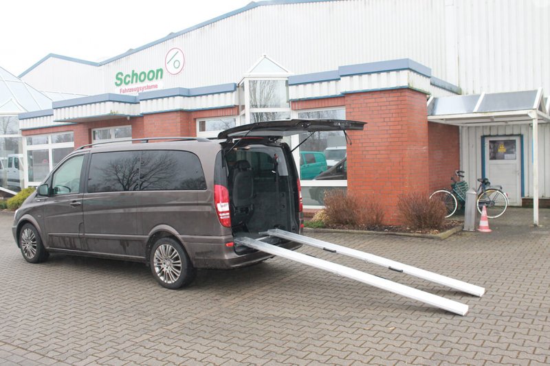 Mercedes Benz Vito Mit Schoon Rollstuhlschienen Typ Falt