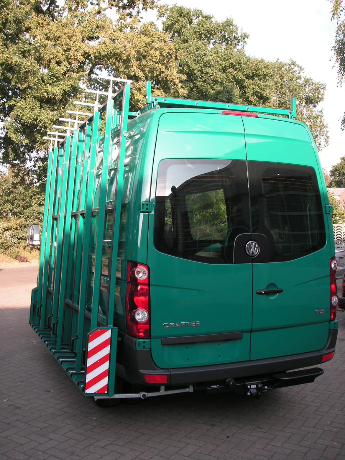 Schoon Glasreff für Kastenwagen lackiert in Wagenfarbe