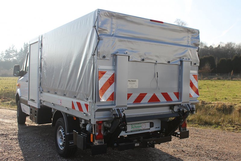 Schoon Kipper Mit Planen Aufbau Und Aluminium Ladebordwand