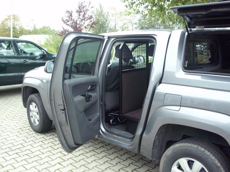 Schoon Trenngitter Im Pickup (2)