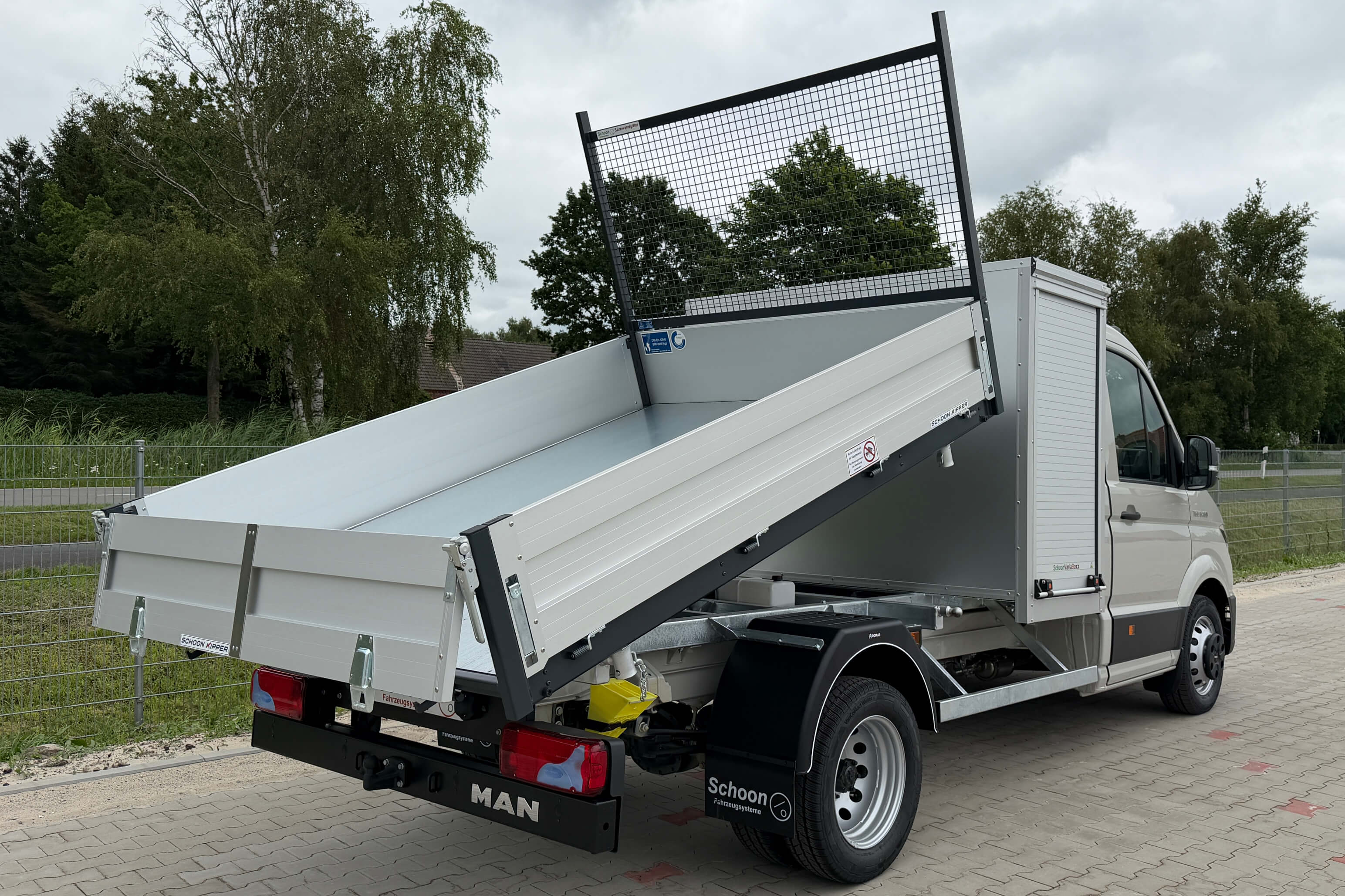 TGE mit Schoon Kipper und VariaBoxx ABH Freigelände S43 (2)