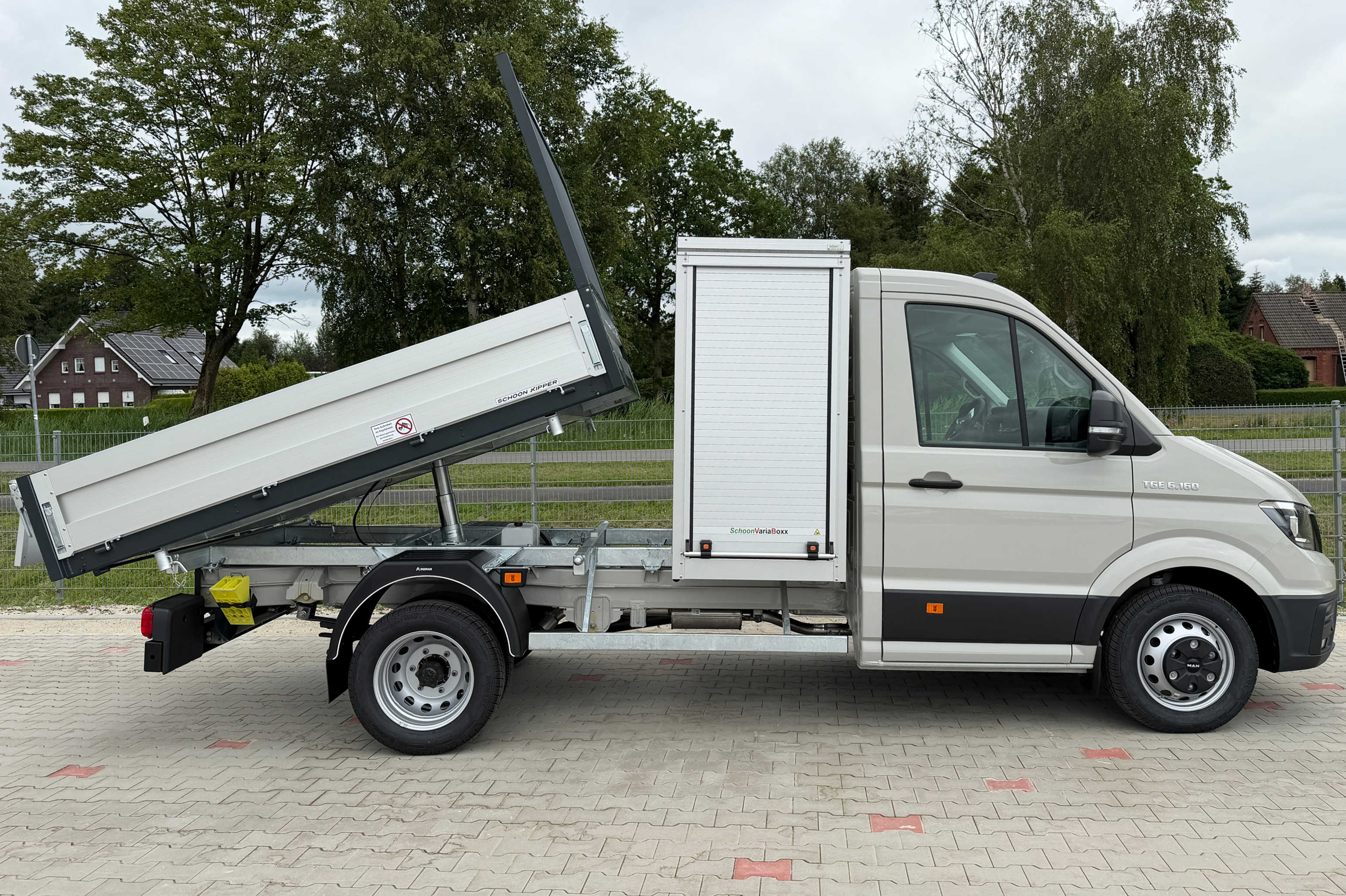 TGE mit Schoon Kipper und VariaBoxx ABH Freigelände S43 (3)