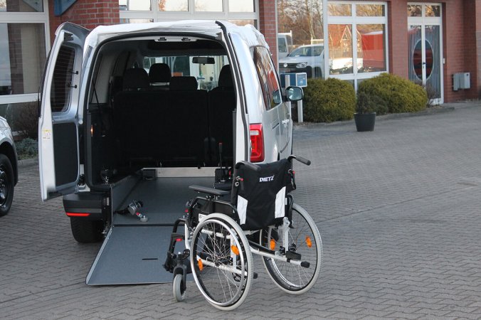 Volkswagen Nutzfahrzeuge Caddy Mit Schoon Heckausschnitt (1)