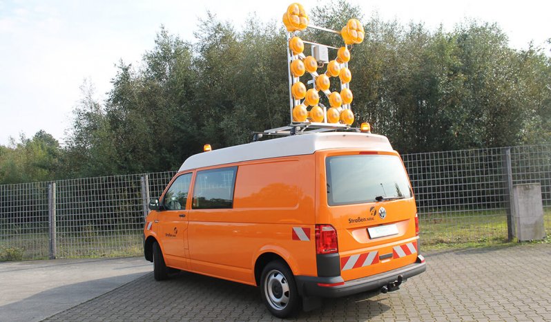 Volkswagen Transporter full