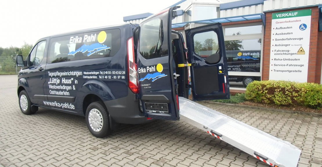 Ford Transit Custom Mit Schoon BIG Rollstuhlrampe, Fahrzeugbeschriftung