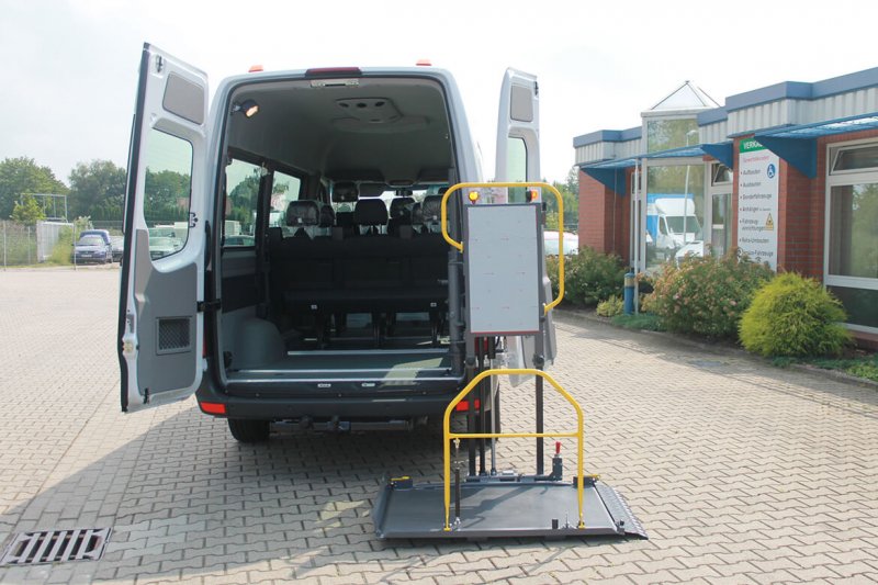 Mercedes Benz Sprinter Mit Schoon Schwenklift (3)