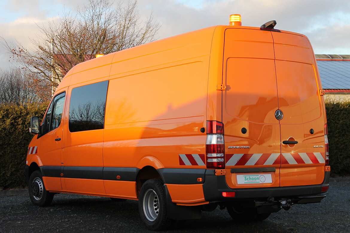 Schoon Fahrzeugeinrichtung, Trennwannd mit Sitzbank (1)